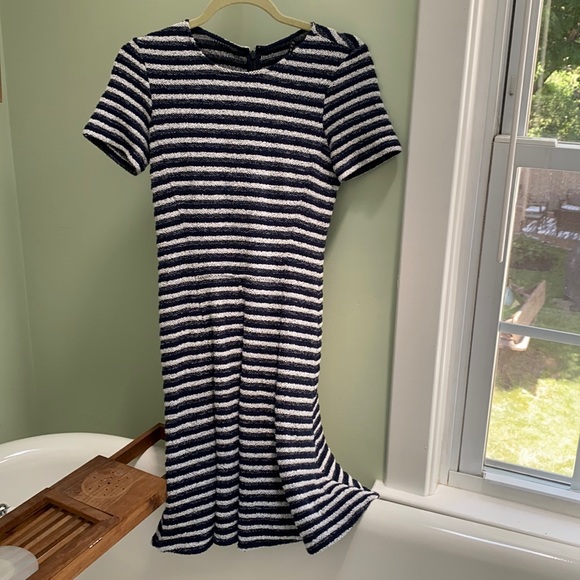 Theory Dress - Picture 1 of 3